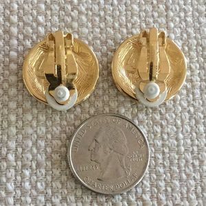 Givenchy Jewelry - Givenchy clip earrings Givenchy Jewelry - Givenchy clip earrings